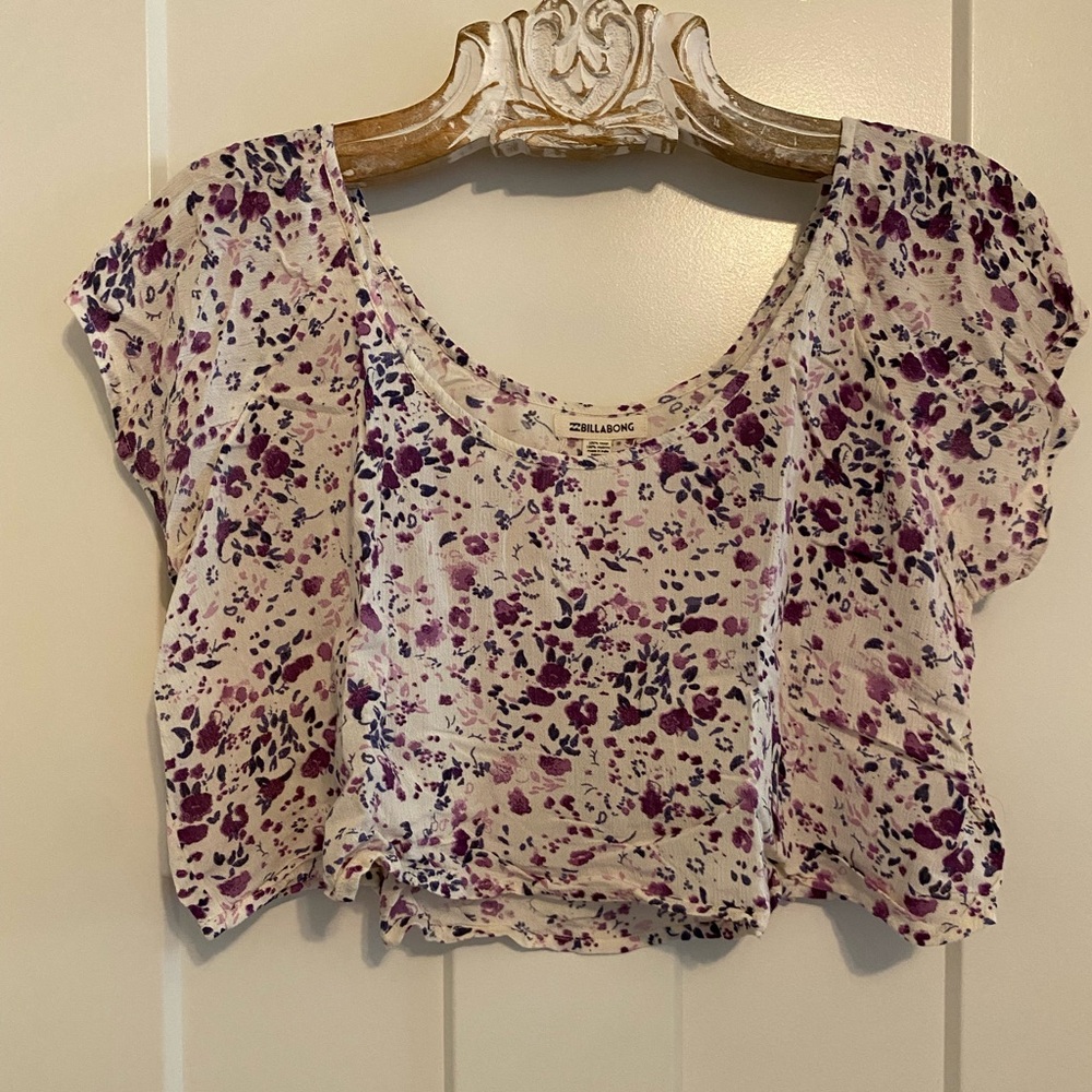 Billabong Purple and White Floral Crop Top